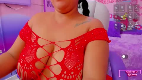 Snapshot of samanta__milk chatting on 09/26/25, 08:02 samanta__milk online show from 09/26/25, 08:02