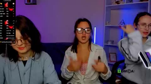 Snapshot of samanta_hotty chatting on 10/17/25, 08:00 samanta_hotty online show from 10/17/25, 08:00