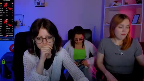 Snapshot of samanta_hotty chatting on 10/19/25, 07:14 samanta_hotty online show from 10/19/25, 07:14