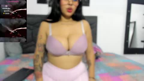 Snapshot of samantha_cherry__ chatting on 09/26/25, 01:31 samantha cherry online show from 09/26/25, 01:31