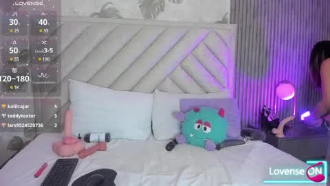 Samantha  online show from 02/08/25, 08:09