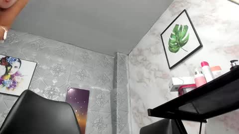 Snapshot of samantha_milfs chatting on 03/06/25, 11:03 samantha_milfs online show from 03/06/25, 11:03