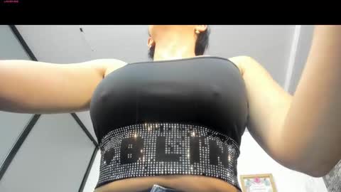 Snapshot of samantha_milfs chatting on 10/01/25, 11:05 samantha_milfs online show from 10/01/25, 11:05