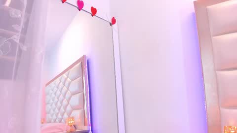 Snapshot of samanthaevans4 chatting on 02/20/25, 11:43 Sweet Samantha online show from 02/20/25, 11:43
