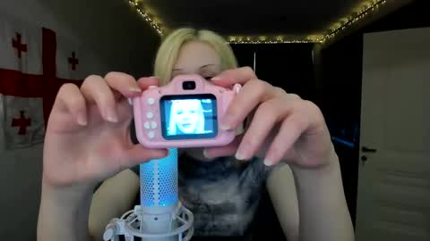 Snapshot of samanthamiasnik1 chatting on 02/24/25, 10:04 Samantha online show from 02/24/25, 10:04