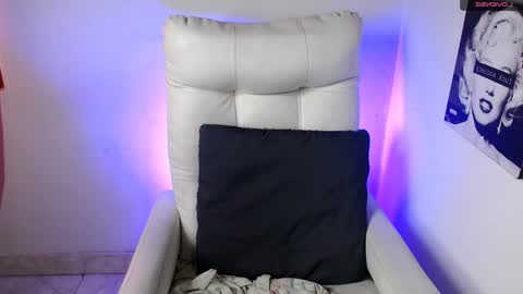 Samantha online show from 01/23/25, 07:51