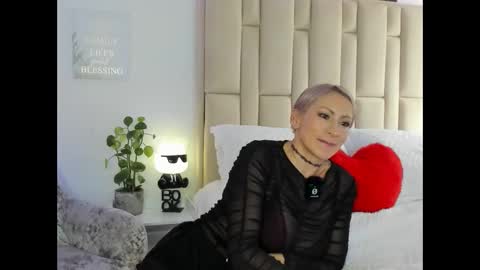 Snapshot of samanthaxmami chatting on 03/12/25, 06:22 Samixmami online show from 03/12/25, 06:22