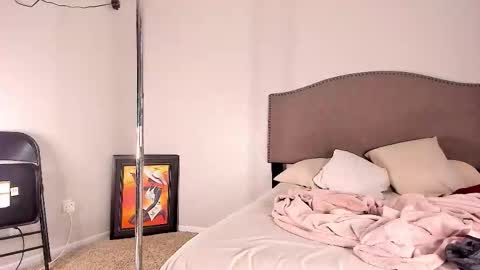 Yaya online show from 10/17/25, 12:58