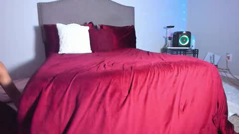 Yaya online show from 11/14/25, 08:57