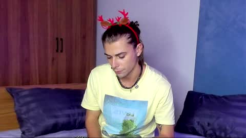 Fansly -       Top4fans   online show from 01/04/25, 04:00