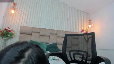 Samanta online show from 10/18/25, 02:40