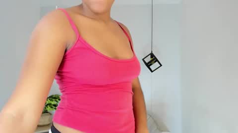 Samie Mury  online show from 10/19/25, 03:40