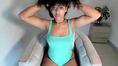 Samie Mury  online show from 11/05/25, 03:39