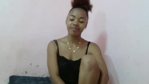 samina2255 online show from 10/25/25, 01:07