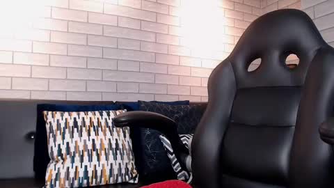 Snapshot of samir_bear chatting on 01/27/25, 12:16 Samir online show from 01/27/25, 12:16
