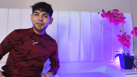 Snapshot of samir_bear chatting on 03/05/25, 12:33 Samir online show from 03/05/25, 12:33