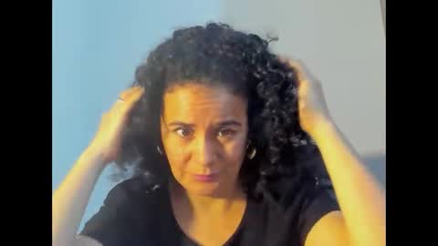 Snapshot of samm_hoti chatting on 11/03/25, 11:48 sam online show from 11/03/25, 11:48