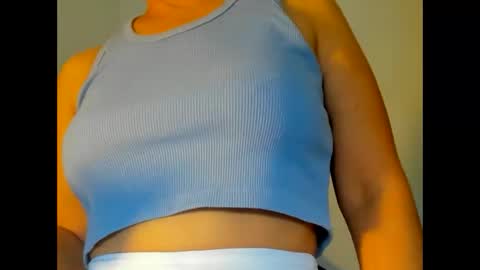 Snapshot of samm_hoti chatting on 11/16/25, 09:31 sam online show from 11/16/25, 09:31