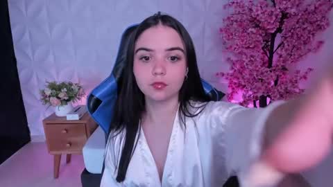 Snapshot of sammy_cutee chatting on 01/14/25, 08:52 S A M M Y online show from 01/14/25, 08:52