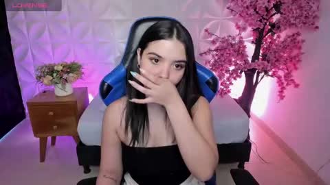Snapshot of sammy_cutee chatting on 01/23/25, 05:56 S A M M Y online show from 01/23/25, 05:56