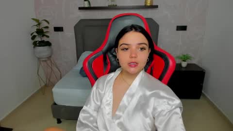 Snapshot of sammy_cutee chatting on 02/23/25, 02:40 S A M M Y online show from 02/23/25, 02:40