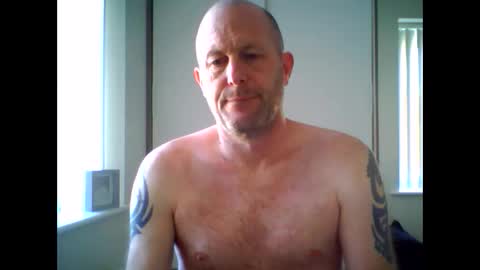 Snapshot of sammyb1821 chatting on 01/29/25, 08:51 sammyb1821 online show from 01/29/25, 08:51
