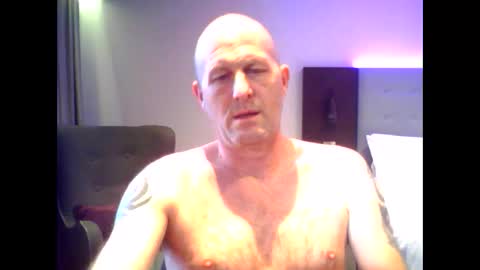 Snapshot of sammyb1821 chatting on 03/06/25, 04:07 sammyb1821 online show from 03/06/25, 04:07