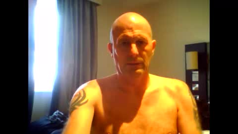 Snapshot of sammyb1821 chatting on 10/16/25, 11:55 sammyb1821 online show from 10/16/25, 11:55