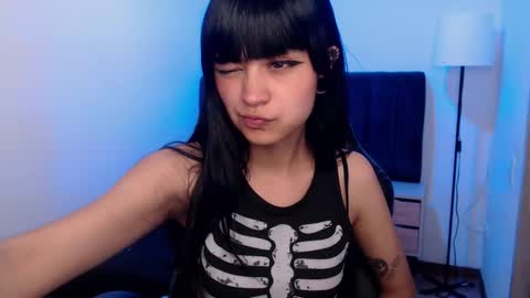 Snapshot of sammylinconl chatting on 10/10/25, 04:33 Sam online show from 10/10/25, 04:33