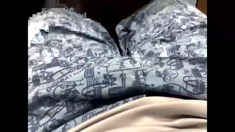 Snapshot of samnivin chatting on 10/10/25, 05:23 samnivin online show from 10/10/25, 05:23