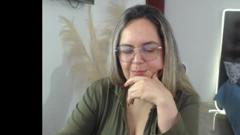 Snapshot of samy_vsn chatting on 10/18/25, 06:30 samy_vsn online show from 10/18/25, 06:30