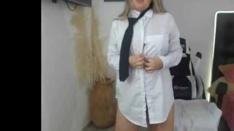 Snapshot of samy_vsn chatting on 11/17/25, 07:41 samy_vsn online show from 11/17/25, 07:41