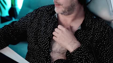 Sanders online show from 02/05/25, 03:34