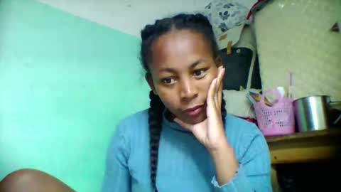 sandra1253099 online show from 10/25/25, 06:13