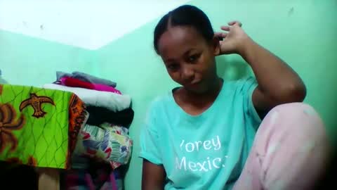 sandra1253099 online show from 11/07/25, 07:52