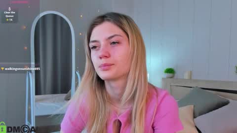 Snapshot of sandraa_anderson chatting on 11/11/25, 12:21 sandraa_anderson online show from 11/11/25, 12:21