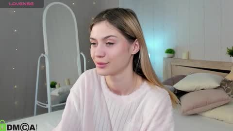 Snapshot of sandraa_anderson chatting on 11/18/25, 12:49 sandraa_anderson online show from 11/18/25, 12:49