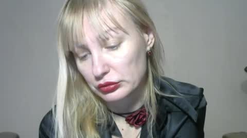 Snapshot of sandraglamour chatting on 02/11/25, 03:51 Sandra online show from 02/11/25, 03:51