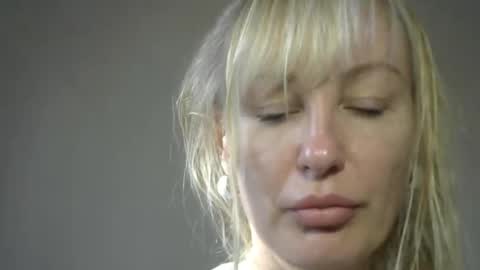 Snapshot of sandraglamour chatting on 09/24/25, 01:47 Sandra online show from 09/24/25, 01:47