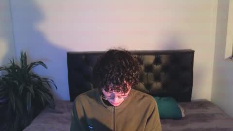 Snapshot of sandro_vitali chatting on 09/18/25, 05:53 sandro_vitali online show from 09/18/25, 05:53