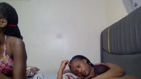 Snapshot of sandy_bby1 chatting on 09/10/25, 12:38 sandy online show from 09/10/25, 12:38