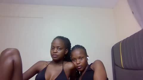 Snapshot of sandy_bby1 chatting on 09/15/25, 12:49 sandy online show from 09/15/25, 12:49