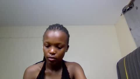 Snapshot of sandy_bby1 chatting on 09/19/25, 12:45 sandy online show from 09/19/25, 12:45