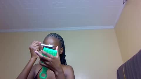 sandy online show from 11/03/25, 07:09