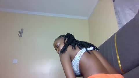 sandy online show from 11/18/25, 12:38