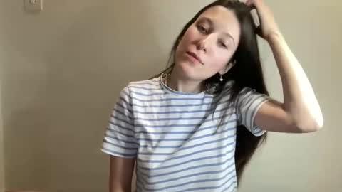 Snapshot of sandysun_shine chatting on 11/22/25, 04:28 Sandy online show from 11/22/25, 04:28