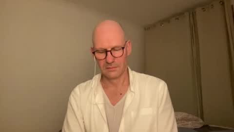 santaclausonice online show from 10/25/25, 11:21