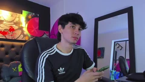 santi online show from 01/28/25, 03:46