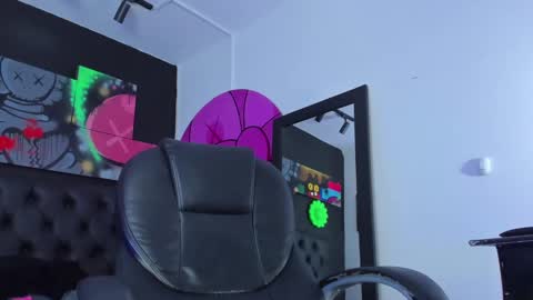 santi online show from 01/29/25, 10:43