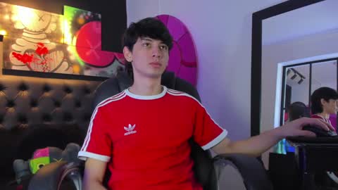 santi online show from 01/30/25, 01:42